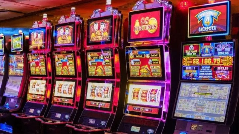 Luck in Your Pocket: Navigating the World of Mobile Casino Slot Games