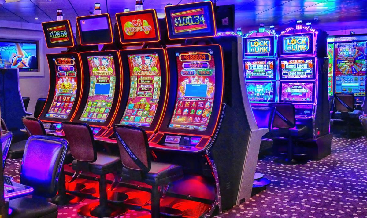 Unveiling the Allure of Jackpot Slot Games: A Journey into the World of Fortunes