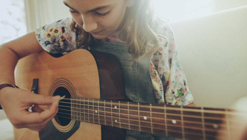 Your Guide to Learning Guitar: From Beginner to Pro