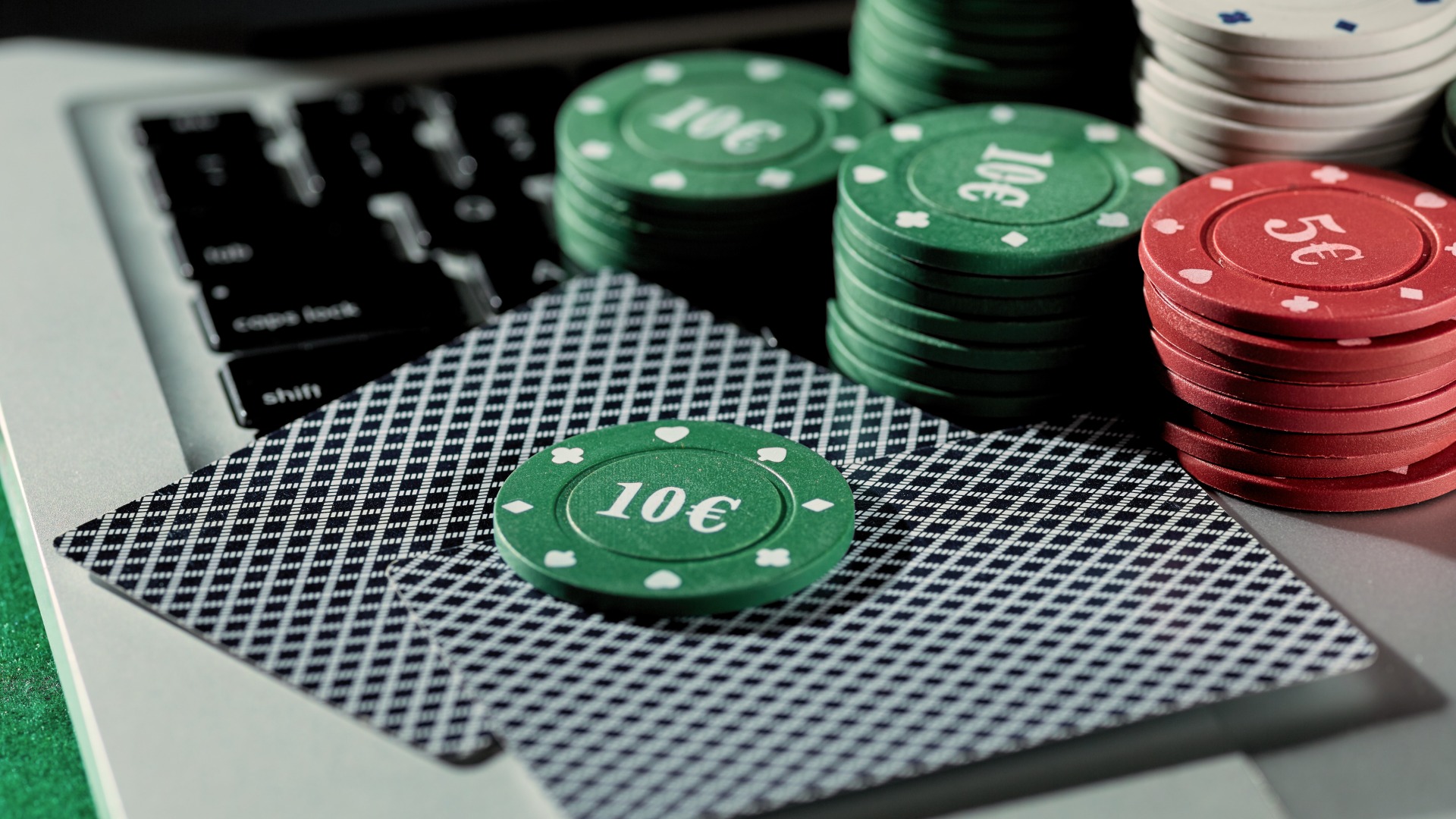 The Rise of Online Gambling: Trends, Impacts, and Future Outlook